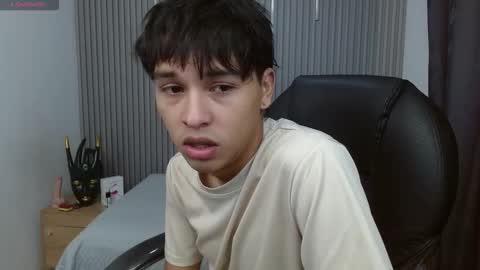 Stiwen online show from March 16, 1:04 pm