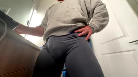 Snapshot of stlhotwifeguy chatting on October 6, 5:21 pm stlhotwifeguy online show from October 6, 5:21 pm