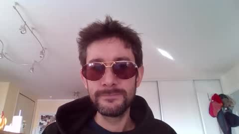 Julien9477 online show from November 13, 9:52 am