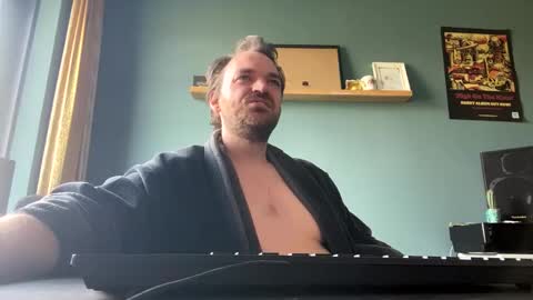 Stonerboner online show from April 14, 8:09 am