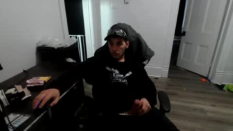 stonedpanda77 online show from June 15, 11:51 pm