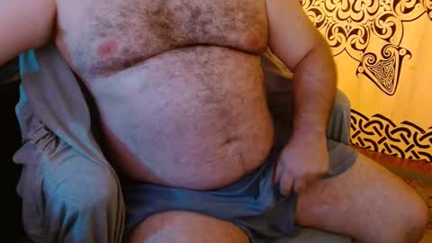 Stonerbear42 online show from October 25, 9:17 am