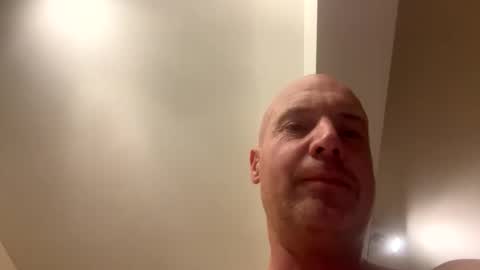 Stoodley22 online show from November 11, 6:30 pm