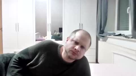 Stefan online show from March 4, 5:41 pm