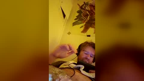 Snapshot of storm123777 chatting on June 20, 3:31 am storm123777 online show from June 20, 3:31 am