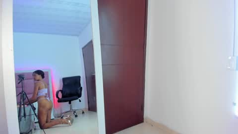 Sweety Stormi  online show from January 13, 4:19 pm