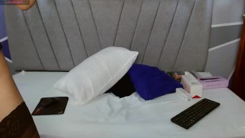 Snapshot of stormy_hot1 chatting on June 2, 12:29 pm stormy_hot1 online show from June 2, 12:29 pm