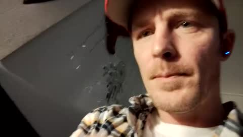 Snapshot of str33twyz3 chatting on March 4, 2:23 pm Streetwyze online show from March 4, 2:23 pm