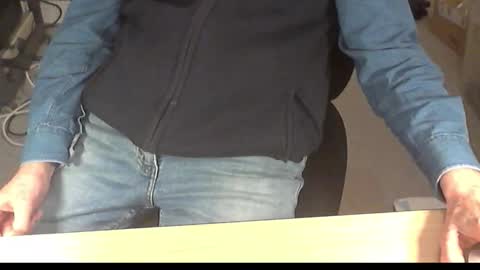 Snapshot of str8_dave chatting on December 3, 7:45 pm Dave online show from December 3, 7:45 pm