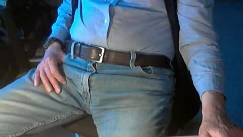 Snapshot of str8_dave chatting on May 13, 7:33 pm Dave online show from May 13, 7:33 pm