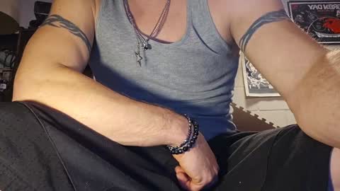 Snapshot of str8foryouguy chatting on February 5, 11:44 am Str8 online show from February 5, 11:44 am