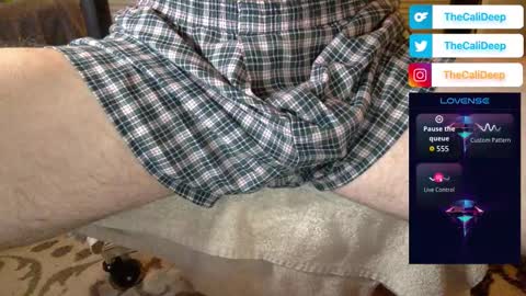 Snapshot of straightcalidick chatting on November 15, 7:54 pm Cali online show from November 15, 7:54 pm