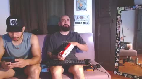 Snapshot of straightopenminds chatting on December 20, 7:10 pm straightopenminds online show from December 20, 7:10 pm