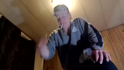 straighttoy online show from February 26, 8:04 am