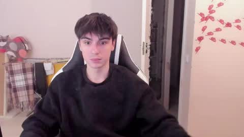 Ray online show from February 25, 4:31 pm