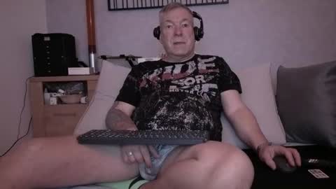 Stranger online show from March 29, 9:59 pm