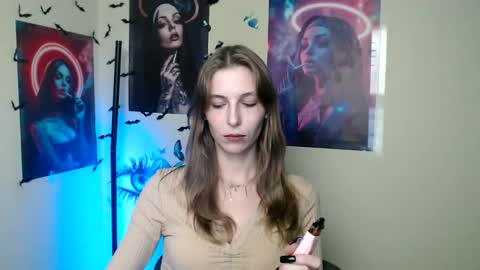 Amalia online show from October 14, 4:08 pm