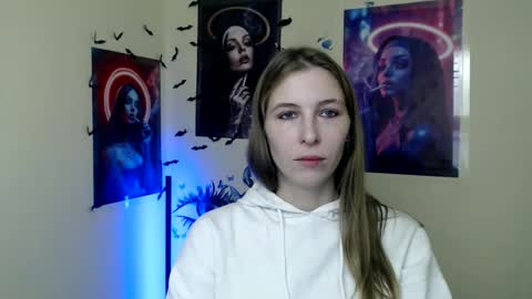 Amalia online show from November 4, 1:10 pm