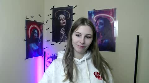 Amalia online show from November 10, 12:37 pm