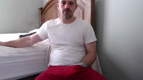 strangeratnight87 online show from April 8, 3:12 pm