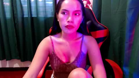 Snapshot of strawberry_ei chatting on March 22, 6:17 am just call me baby online show from March 22, 6:17 am