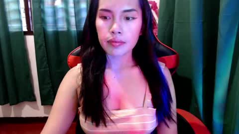 Snapshot of strawberry_ei chatting on March 23, 7:01 am just call me baby online show from March 23, 7:01 am