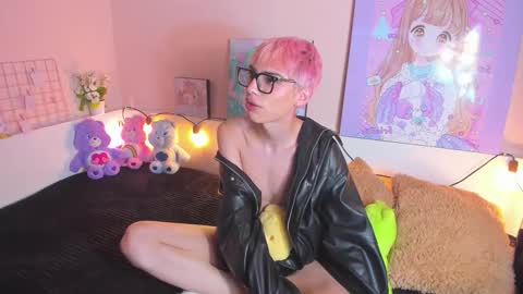 strawberry_kitty_ online show from November 5, 3:01 pm