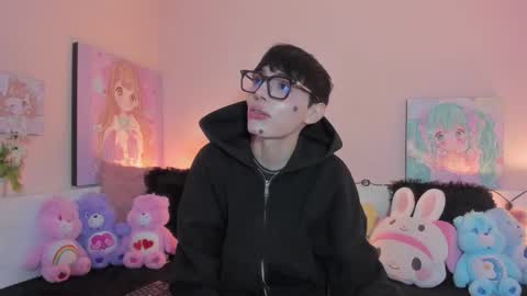 strawberry_kitty_ online show from February 1, 4:11 am