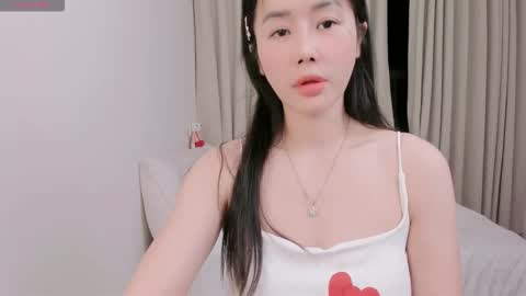 Snapshot of strawberry_loveee chatting on October 8, 3:20 pm strawberry_loveee online show from October 8, 3:20 pm