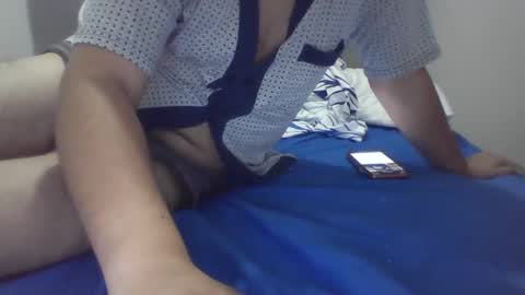 Snapshot of strawberryboo chatting on December 31, 5:55 am StrawberryBoo online show from December 31, 5:55 am