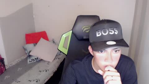 Street online show from April 6, 8:21 pm