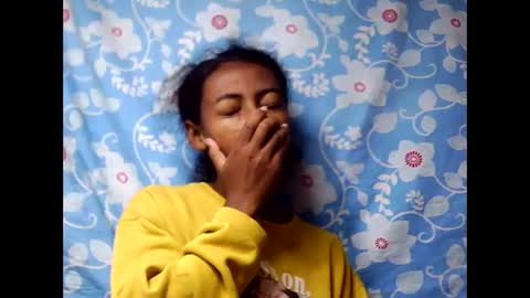 Snapshot of strevah9794 chatting on February 1, 11:25 pm strevah9794 online show from February 1, 11:25 pm