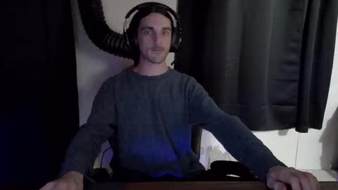 Snapshot of stringgreens777 chatting on January 13, 1:16 pm stringgreens777 online show from January 13, 1:16 pm