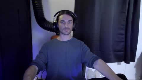 Snapshot of stringgreens777 chatting on January 14, 1:17 pm stringgreens777 online show from January 14, 1:17 pm