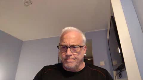 Stroking For You online show from October 28, 9:39 pm