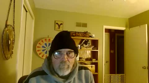 Snapshot of stroknpoker chatting on February 20, 9:43 am stroknpoker online show from February 20, 9:43 am