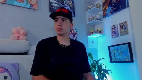 Snapshot of strong_rock69 chatting on May 18, 5:19 pm strong_rock69 online show from May 18, 5:19 pm