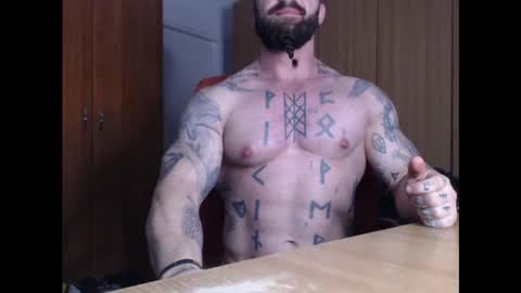 Snapshot of strongivan chatting on January 9, 6:57 pm StrongIvan online show from January 9, 6:57 pm