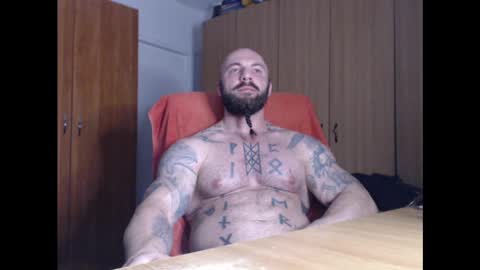Snapshot of strongivan chatting on February 25, 7:36 pm StrongIvan online show from February 25, 7:36 pm