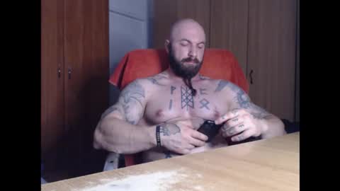 Snapshot of strongivan chatting on September 15, 6:19 pm StrongIvan online show from September 15, 6:19 pm
