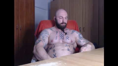 Snapshot of strongivan chatting on September 20, 6:20 pm StrongIvan online show from September 20, 6:20 pm