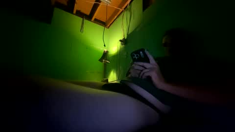 Snapshot of strumie3534336684 chatting on June 6, 2:16 am strumie3534336684 online show from June 6, 2:16 am