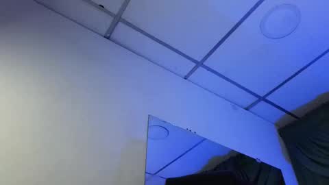 stuart_boy_ online show from January 19, 7:04 am