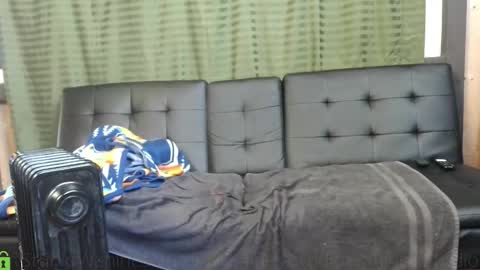 StudioWahines online show from January 12, 4:01 pm