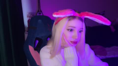 Snapshot of stuffy_ri chatting on December 23, 11:36 am stuffy_ri online show from December 23, 11:36 am