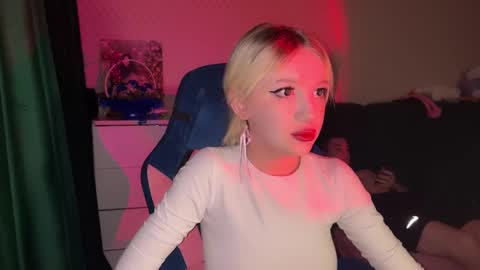 Snapshot of stuffy_ri chatting on January 12, 7:31 pm stuffy_ri online show from January 12, 7:31 pm