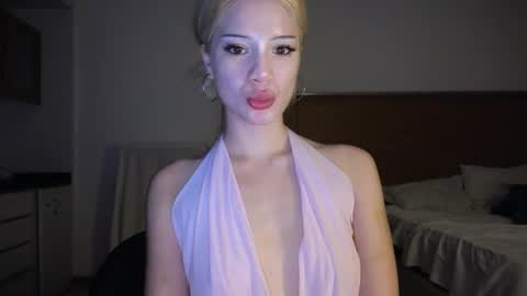 Sofa online show from March 23, 10:58 pm