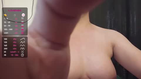 IG livinlavidakhai online show from October 6, 4:43 am