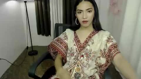 Snapshot of stunning__amber chatting on October 23, 7:56 pm stunning__amber online show from October 23, 7:56 pm