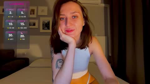 LINA online show from October 5, 3:21 pm